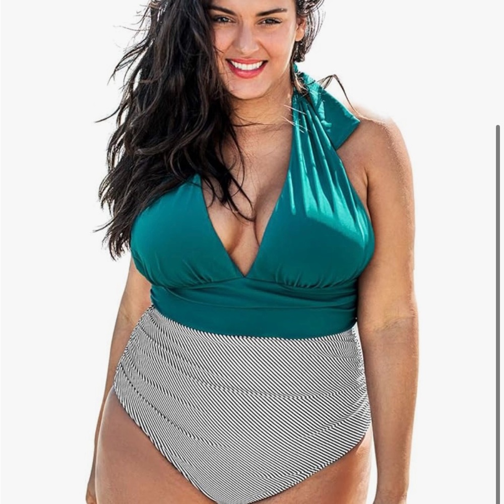 Cupshe Teal and Black Striped Shirring Women's Halter Swimsuit NWT 1X